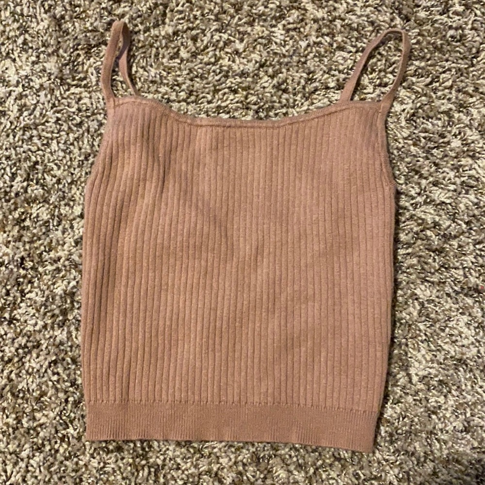 LA hearts brown ribbed tank!